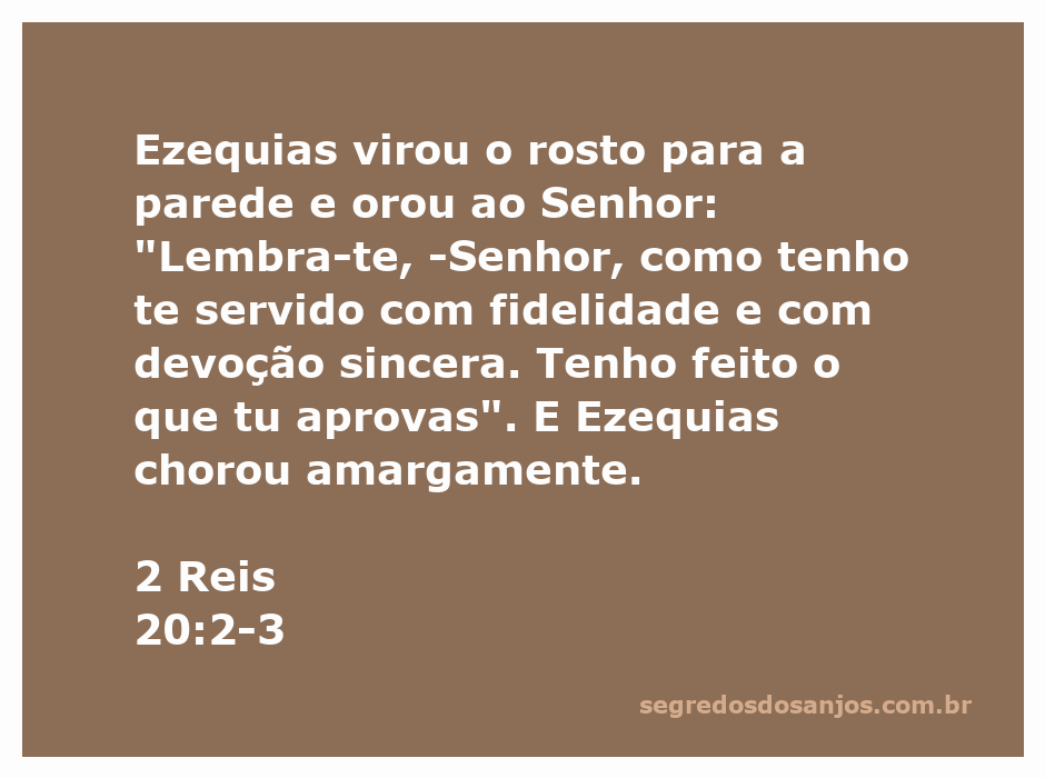 Ezequias orando fervorosamente diante da parede em um momento de angústia e devoção ao Senhor.