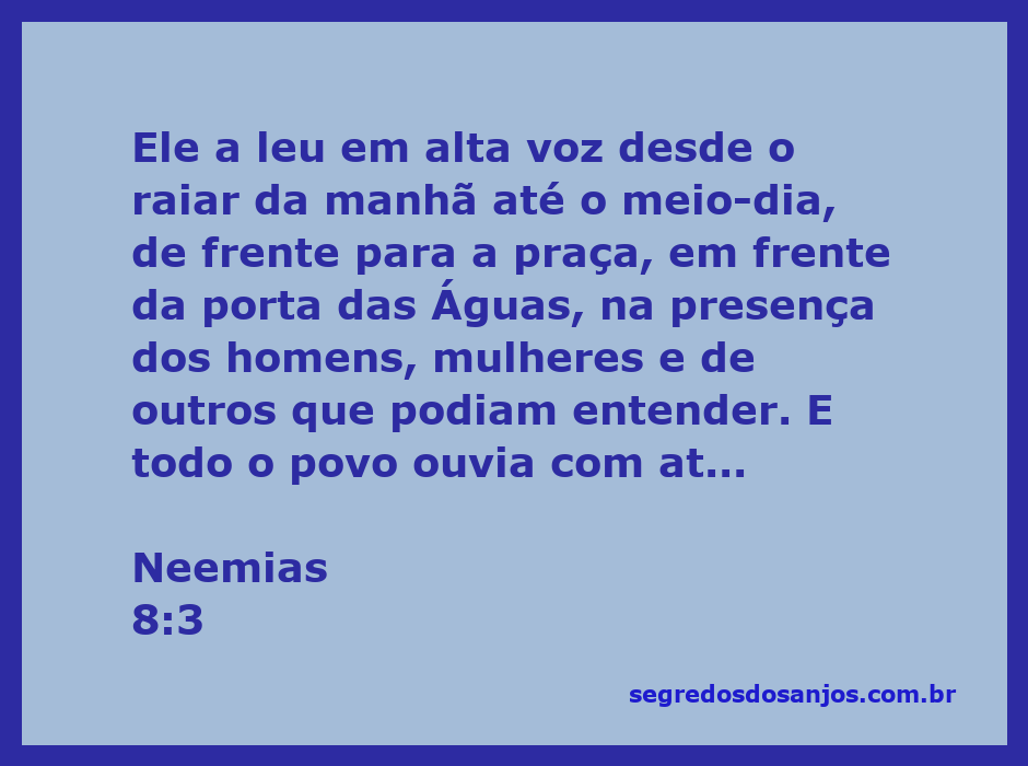 Ilustração de Neemias lendo a Lei para o povo na praça, com homens, mulheres e crianças ouvindo atentamente.