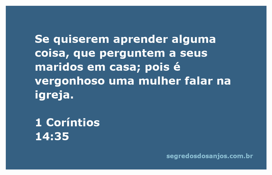 Mulher em discussão em um ambiente religioso, representando a passagem de 1 Coríntios 14:35 sobre a participação feminina na igreja.