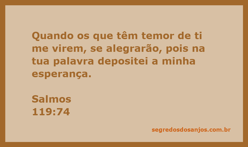 Imagem inspiradora de um grupo de pessoas sorrindo e compartilhando momentos de alegria, simbolizando a esperança depositada na palavra de Deus.