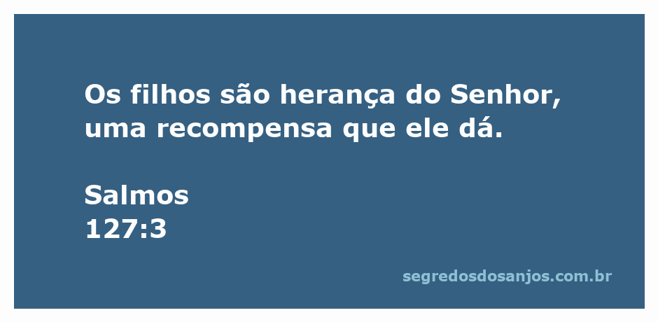 Imagem representativa de uma família feliz, simbolizando a herança e recompensa que os filhos representam segundo Salmos 127:3.