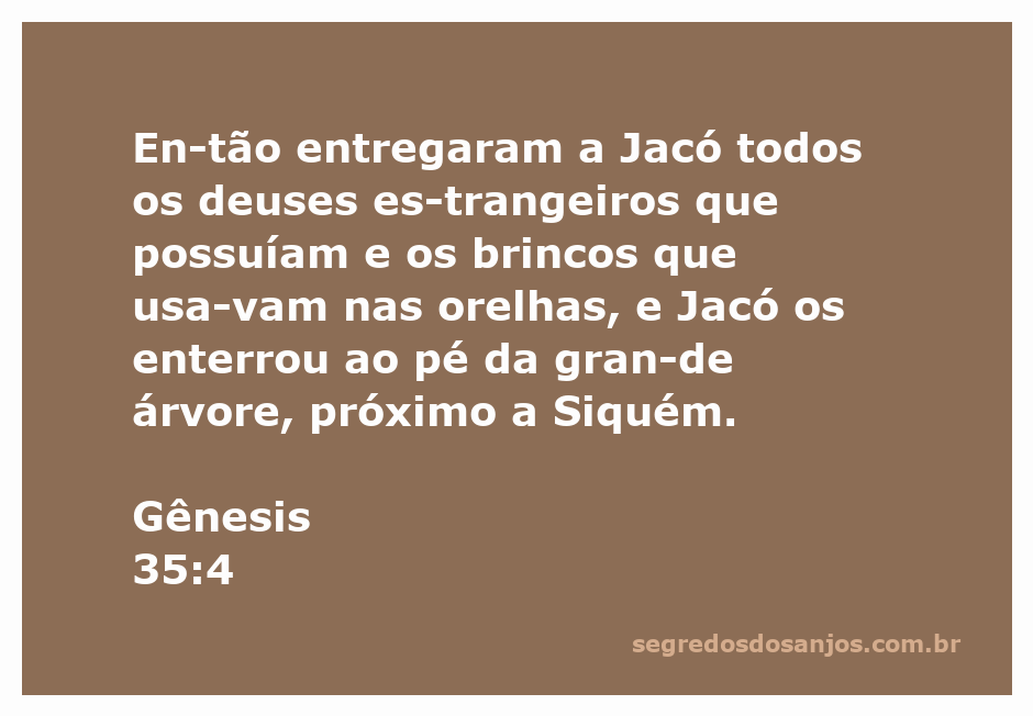 Jacó enterrando deuses estranhos e brincos sob uma árvore perto de Siquém.