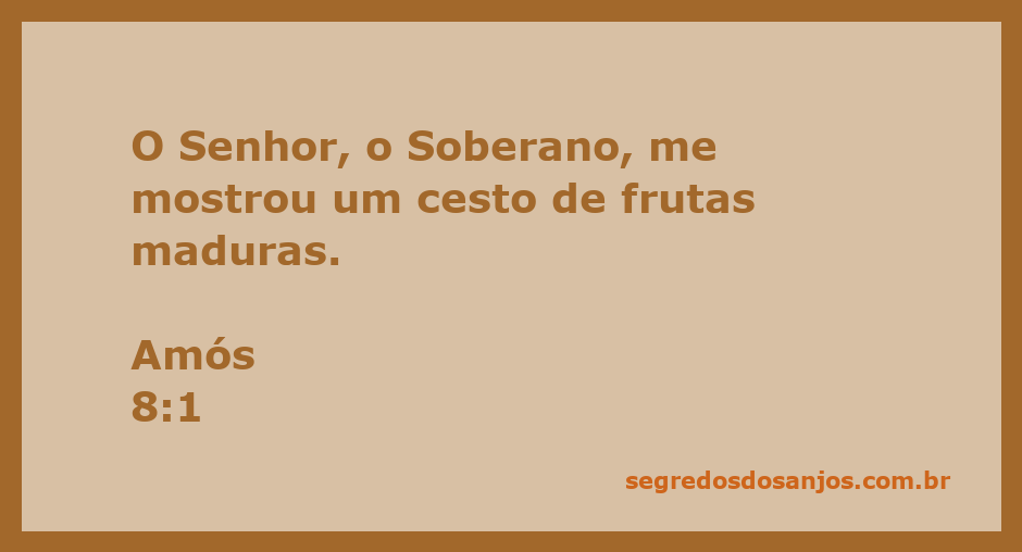 Imagem de um cesto repleto de frutas maduras representando a visão de Amós 8:1