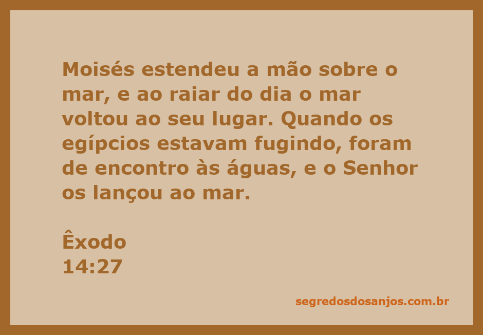 Moisés estendendo a mão sobre o mar enquanto as águas retornam ao seu lugar, simbolizando a proteção divina durante a fuga dos israelitas do Egito.