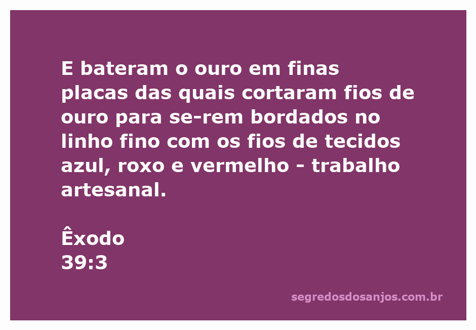 Arte em ouro e tecidos coloridos representando o trabalho artesanal mencionado em Êxodo 39:3.
