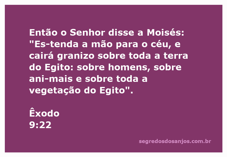 Moisés estendendo a mão para o céu enquanto granizo cai sobre o Egito, representando o juízo divino.