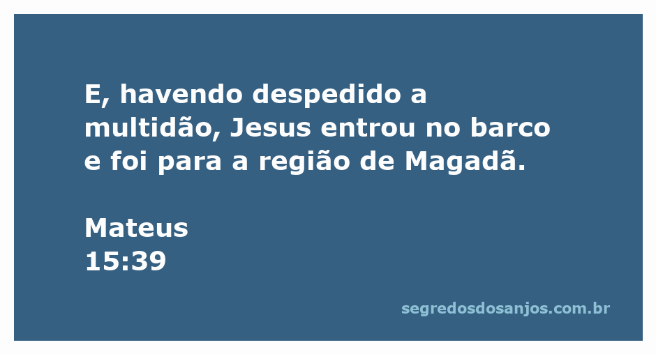 Jesus entrando em um barco após despedir a multidão na região de Magadã.