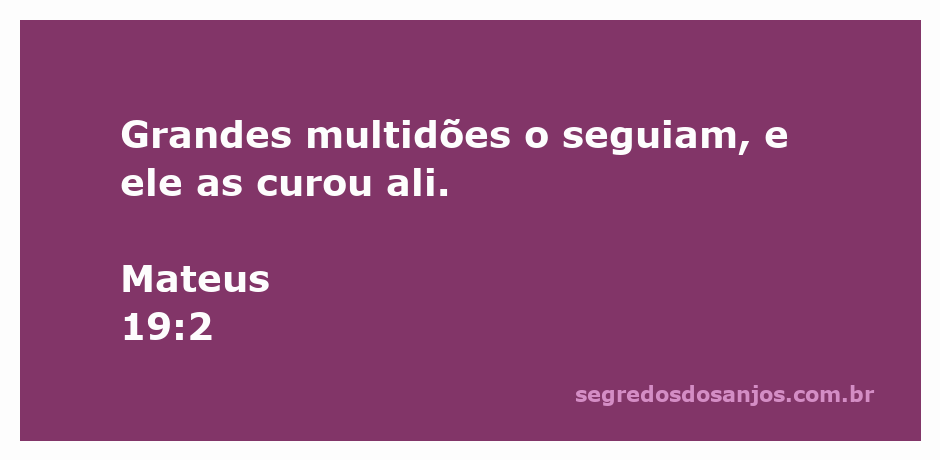 Jesus curando pessoas em meio a grandes multidões.
