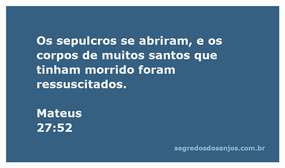 Representação artística da ressurreição dos santos após a morte de Jesus, com sepulcros abertos ao fundo.