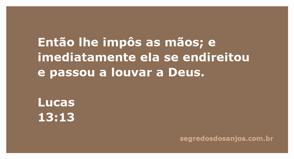 Jesus cura uma mulher encurvada, restaurando sua postura e trazendo-a à adoração a Deus.