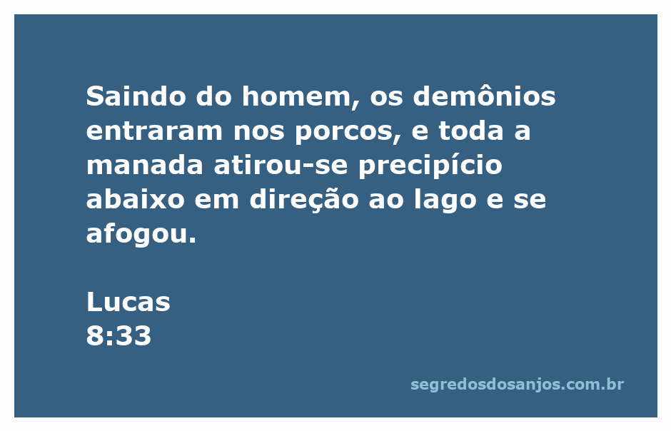 Demônios saindo de um homem e entrando em porcos, que se precipitam em um lago.