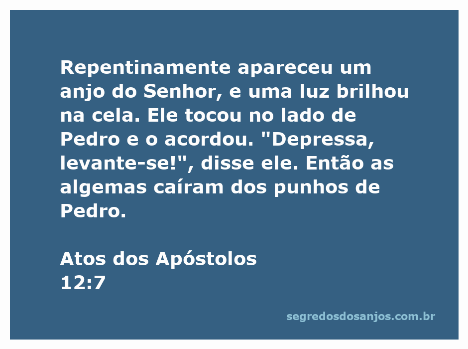 Anjo do Senhor acordando Pedro na prisão com luz brilhante e algemas caindo.