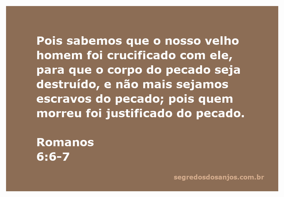 Imagem representando a crucificação de Jesus, simbolizando a libertação do pecado conforme Romanos 6:6-7.