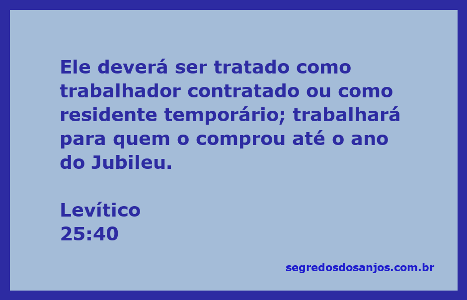 Pessoa trabalhando sob condições de contrato, simbolizando o conceito de servidão temporária no contexto bíblico.