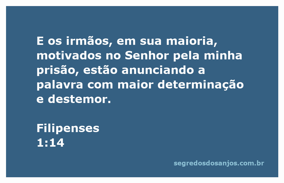 Irmãos pregando com determinação e coragem, inspirados pela prisão do apóstolo Paulo.