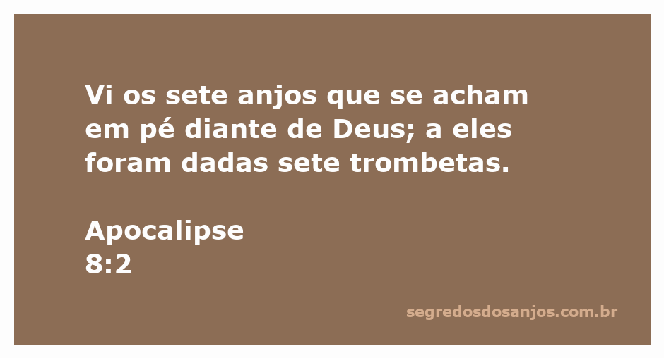 Sete anjos diante de Deus segurando trombetas, representando a passagem de Apocalipse 8:2.